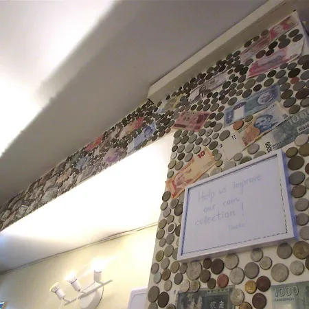 Harmony Hostal *