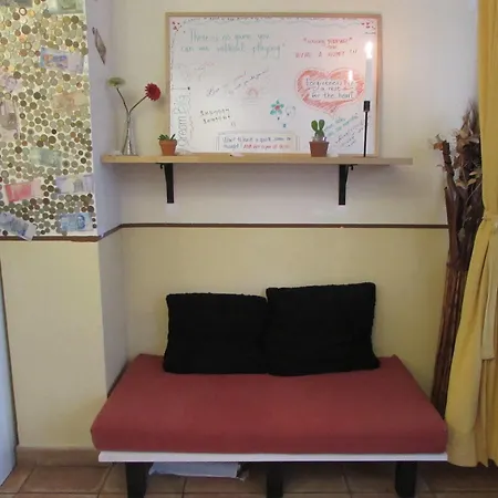 Harmony Hostal *