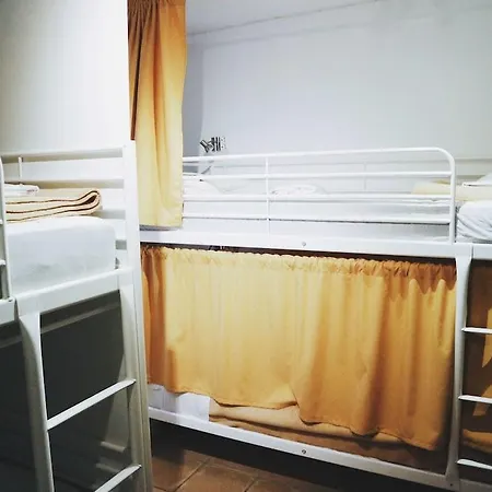 Harmony Hostal *