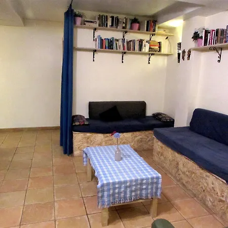 Hostel Harmony